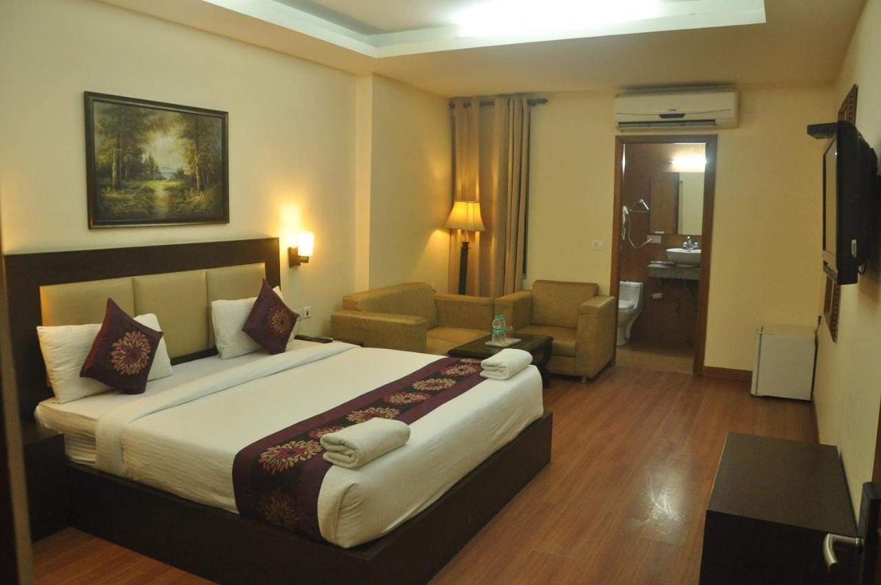 The Lohmod Hotel - Near Delhi Airport New Delhi Exterior photo